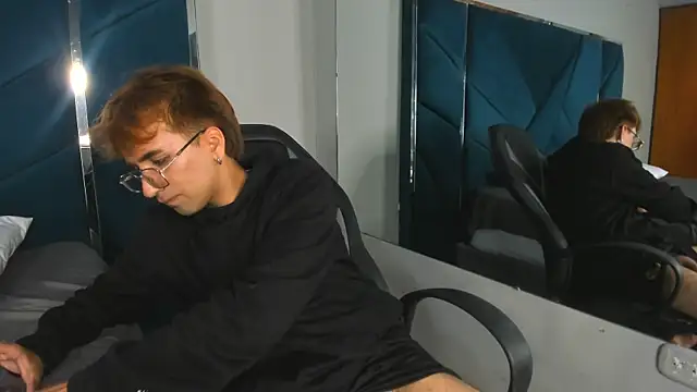 JeremySanders1  online show from 04.03.26