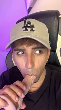 JeremySanders1  online show from 04.13.26