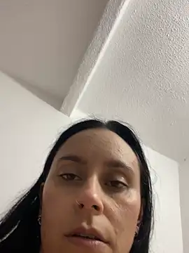 EmilyBrown01 online show from 04.14.26