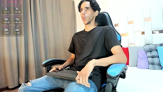 Alessandro Abruzzo online show from 04.06.26