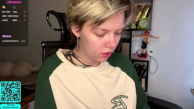 MadalynNosel online show from 04.14.26