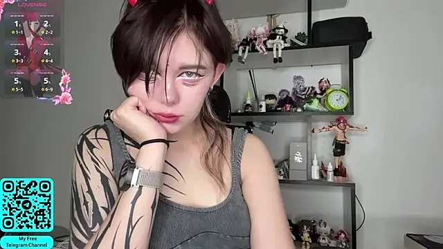 Snapshot of MadalynNosel chatting on 07.17.26 MadalynNosel online show from 07.17.26