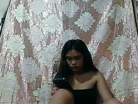 AsianPinay18 online show from 04.04.26