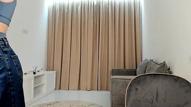 RoyceKintzel online show from 04.07.26