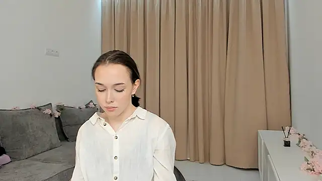 RoyceKintzel online show from 04.11.26