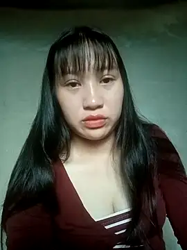 lucynguyen2 online show from 04.17.26