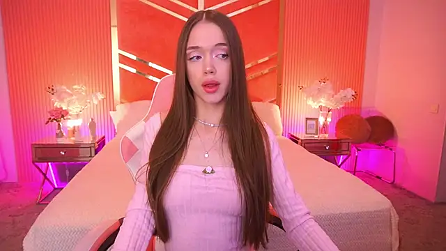 LunarDolly online show from 04.08.26