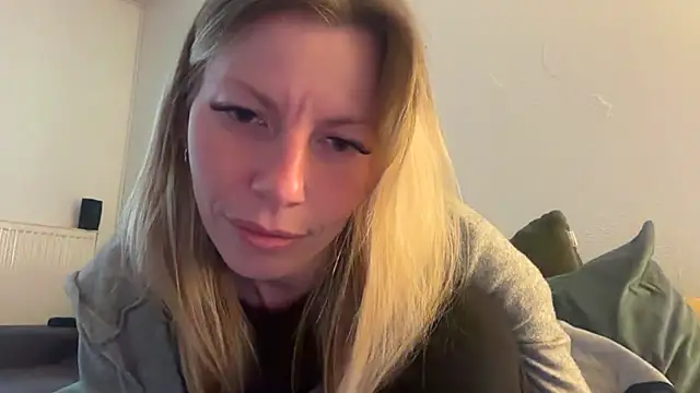 nursenextdoor901 online show from 04.13.26