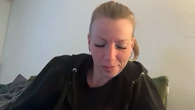 nursenextdoor901 online show from 04.18.26