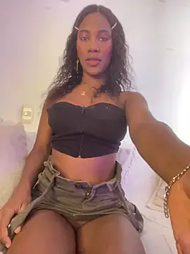 LucianaM 13 online show from 04.14.26