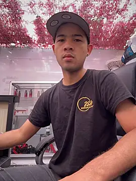 Mr Yonder online show from 04.04.26