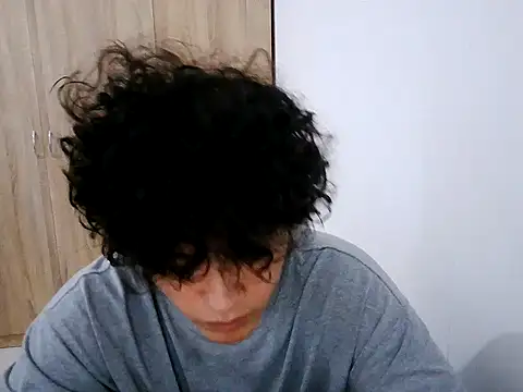 normalboy16 online show from 04.07.26