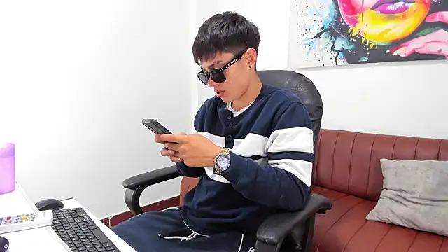 Thebestboyhot online show from 04.12.26