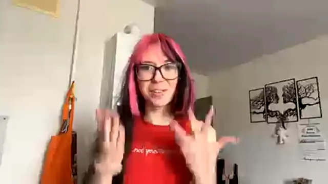 WifeAileen online show from 04.14.26