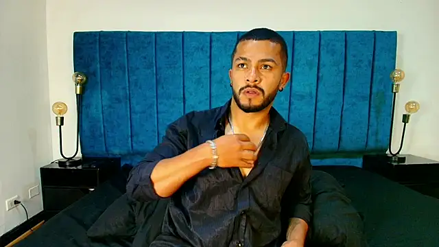 Enzo Vitale  online show from 04.05.26