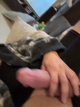 Perv85X online show from 04.14.26