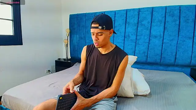 Pablo Cruzz online show from 04.10.26