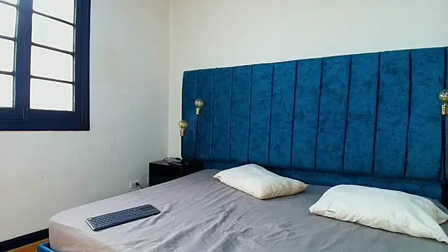 Pablo Cruzz online show from 04.12.26