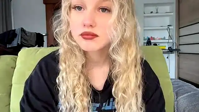 ElvieTribou online show from 04.15.26