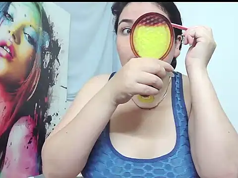 ZoeThorner online show from 04.17.26