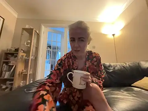 Laylaskyexx online show from 06.01.26