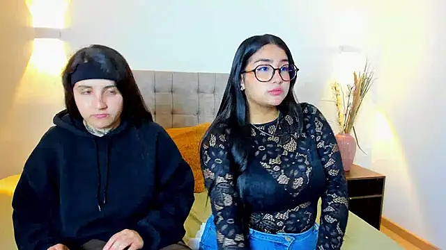 Elisa n Emma online show from 04.03.26