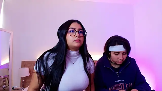 Elisa n Emma online show from 04.06.26