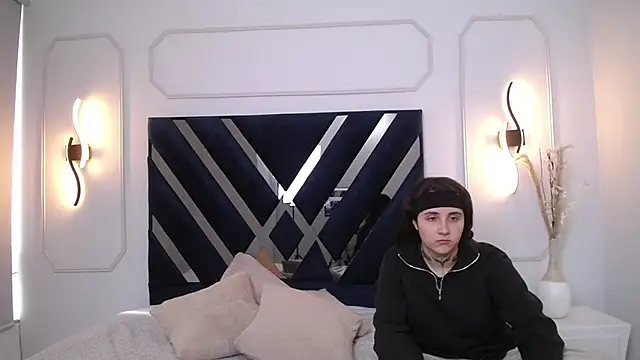 Elisa n Emma online show from 04.12.26