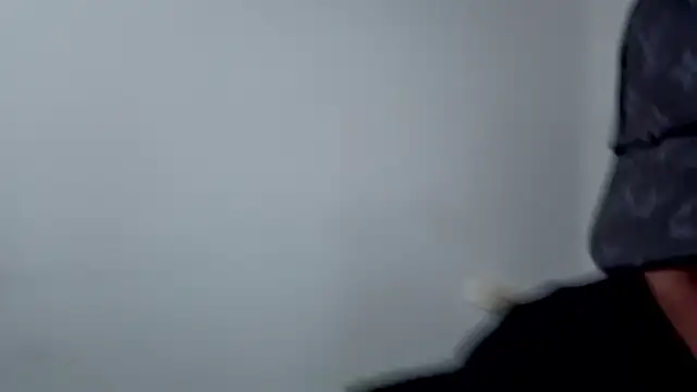 Charlie Foxie online show from 04.12.26