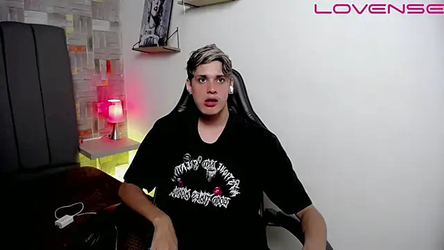 flaquito    online show from 04.15.26