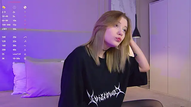 Snapshot of Mila_blum chatting on 05.04.26 Mila blum online show from 05.04.26