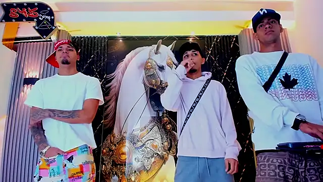 the knights of the night  online show from 04.17.26