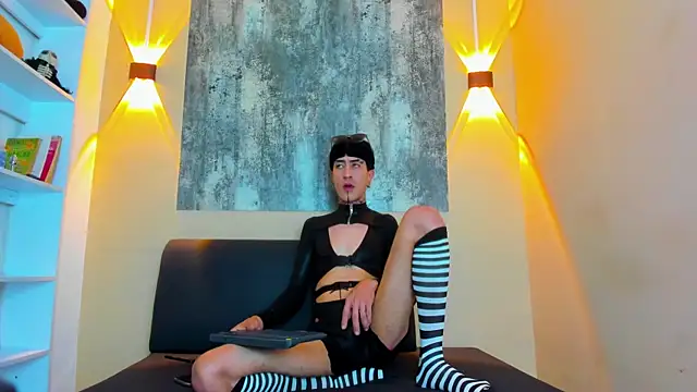 PODEROSO SAMAEL online show from 04.17.26