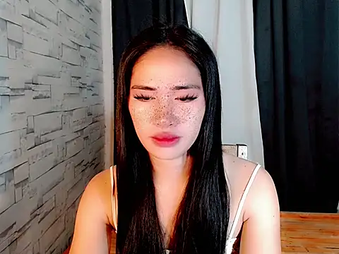 urasiankylie online show from 04.14.26