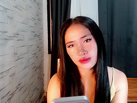 urasiankylie online show from 04.15.26