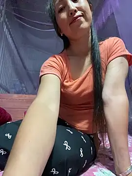 Huonglyna online show from 04.15.26