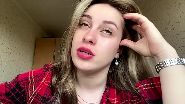 SpringSummers online show from 04.14.26