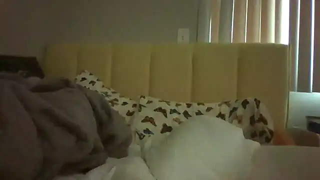 madzbailey online show from 07.04.26