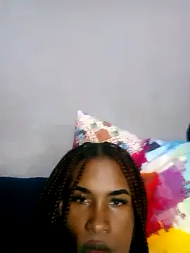 Snapshot of Aphiwe-1 chatting on 07.04.26 Aphiwe-1 online show from 07.04.26