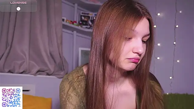 OpsieBoobsie online show from 04.09.26