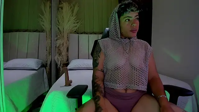 Snapshot of CasperMilers chatting on 04.14.26 CasperMilers online show from 04.14.26