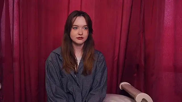 ElbaMarvier online show from 04.10.26