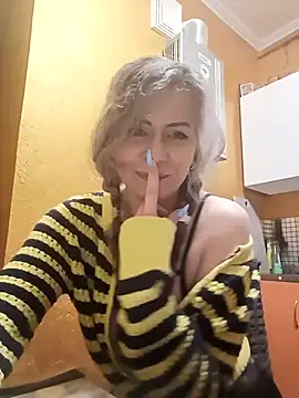 TaynaSecret online show from 04.06.26