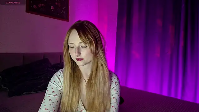 Polly Candy online show from 04.10.26