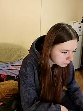 JessicaHolland1 online show from 04.14.26