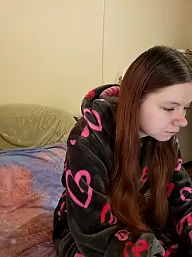 JessicaHolland1 online show from 04.15.26