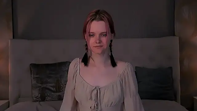 Lina Veyra online show from 04.15.26