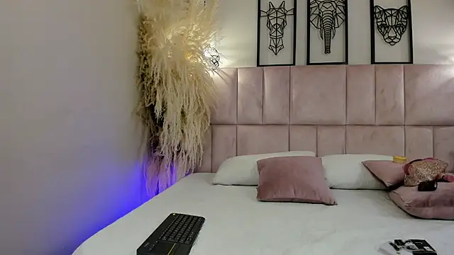 Vaithiare stone online show from 04.09.26