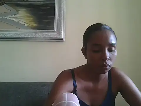 Snapshot of ZeynepLovely chatting on 05.26.26 ZeynepLovely online show from 05.26.26