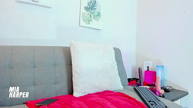 Miaa HarperX  online show from 04.09.26